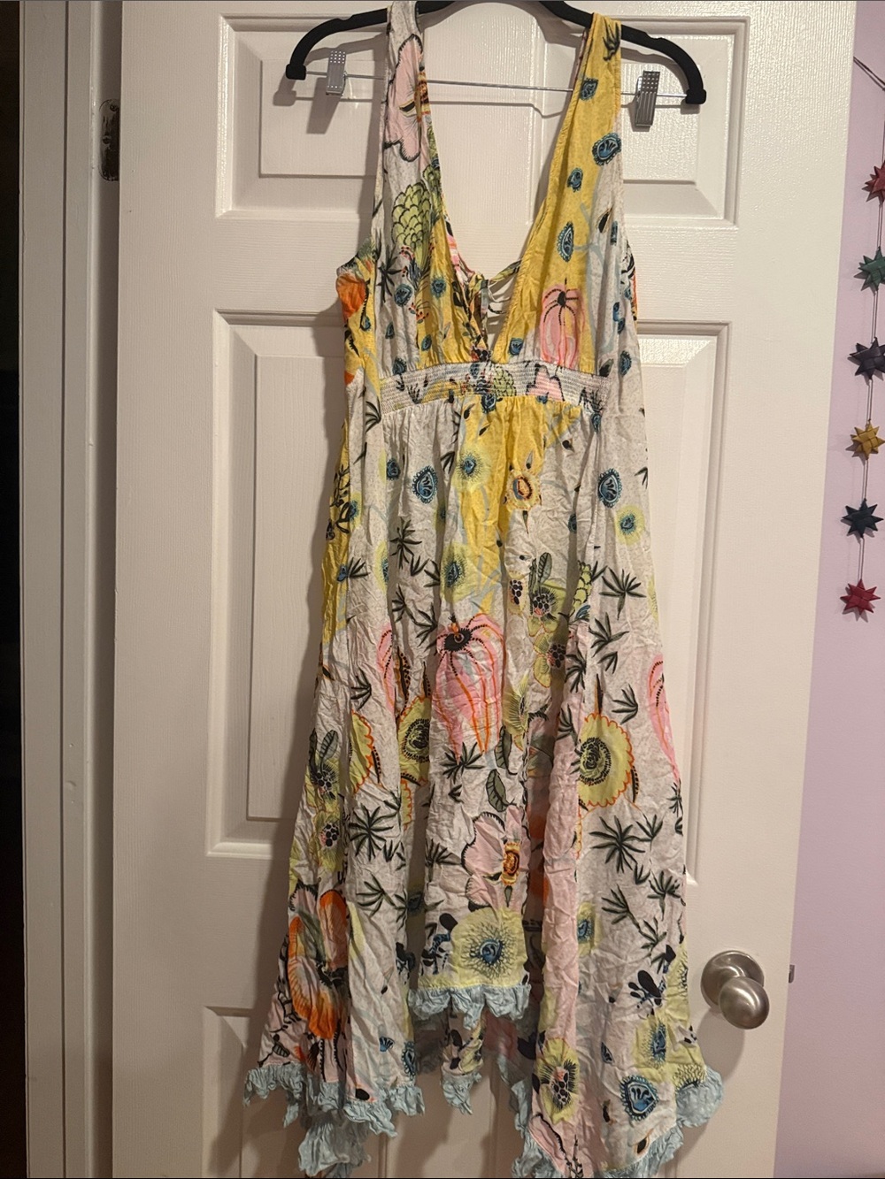 Floral Sunburst Summer Dress in White and Yellow